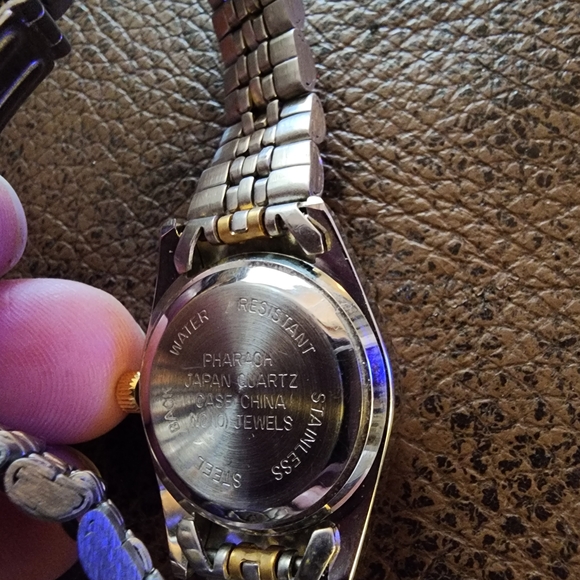 Noble Women's Gold and Silver Watch - Picture 4 of 4